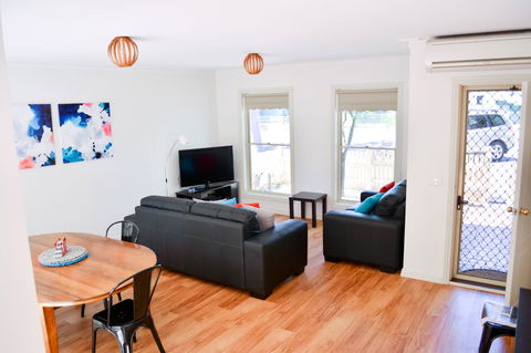 Turner Terrace - Accommodation Gladstone 9