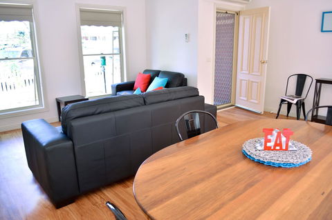 Turner Terrace - Accommodation Gladstone 5