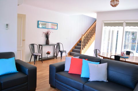 Turner Terrace - Accommodation Gladstone 6