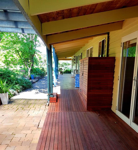 Wahroonga - Accommodation Gladstone 2