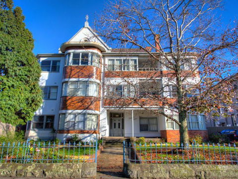 Rooftops - Accommodation Gladstone 19