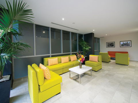 Oaks Melbourne South Yarra Suites - Accommodation Gladstone 5
