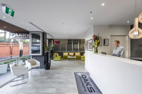 Oaks Melbourne South Yarra Suites - Accommodation Gladstone 4