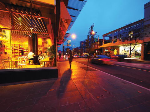 Oaks Melbourne South Yarra Suites - Accommodation Gladstone 11