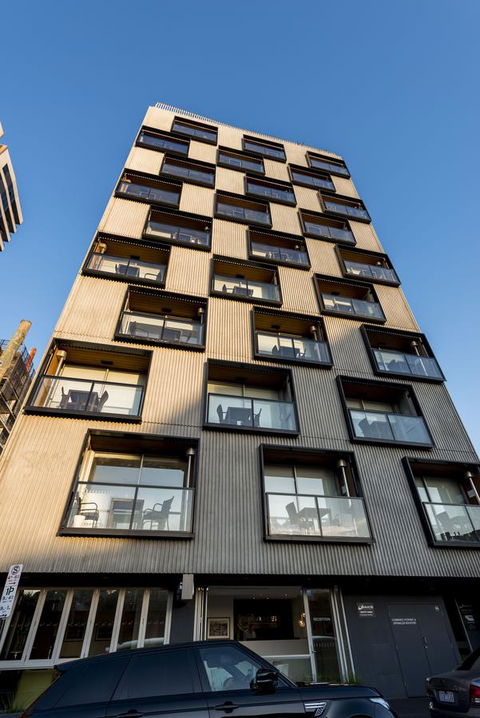 Oaks Melbourne South Yarra Suites - Accommodation Gladstone 0