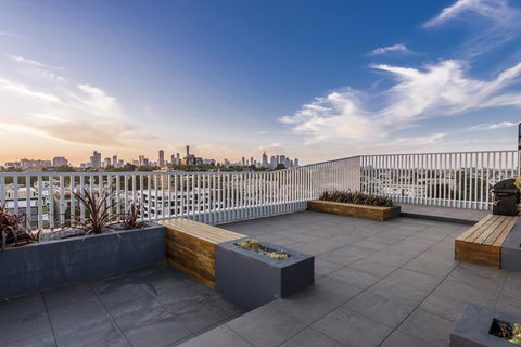 Oaks Melbourne South Yarra Suites - Accommodation Gladstone 8