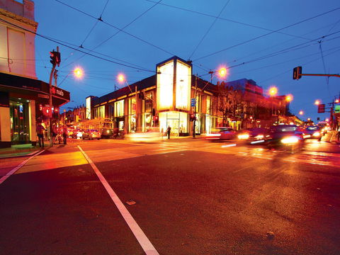 Oaks Melbourne South Yarra Suites - Accommodation Gladstone 18