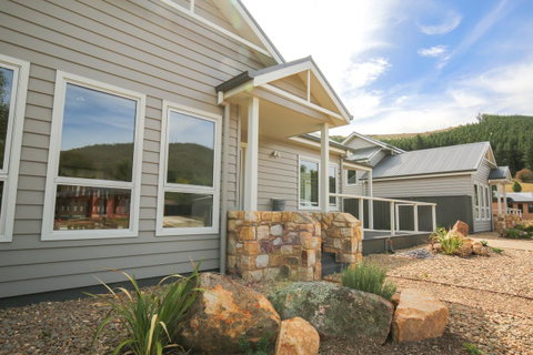Amber Mist Villa Two - Accommodation Gladstone 4