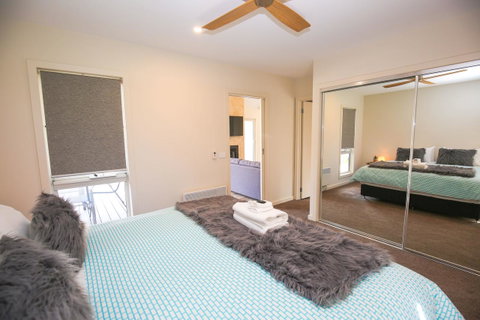 Amber Mist Villa Two - Accommodation Gladstone 11