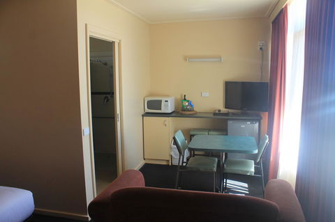 Rochester Motel - Accommodation Gladstone 4