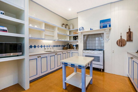 Edge17 Port Fairy Wharf - Accommodation Gladstone 4