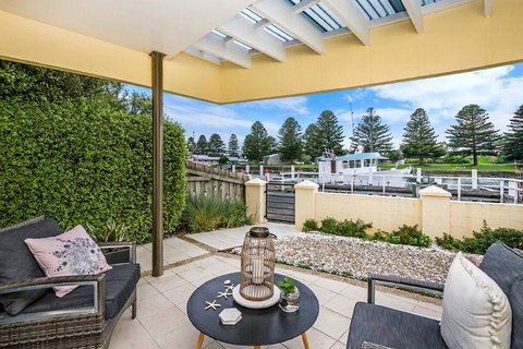 Edge17 Port Fairy Wharf - Accommodation Gladstone 16