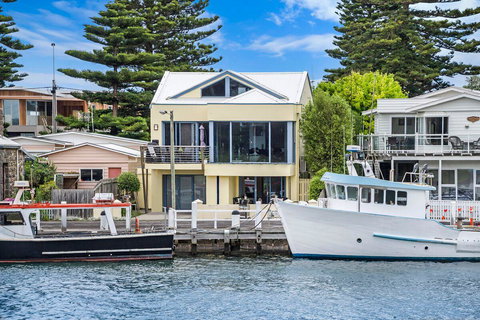 Edge17 Port Fairy Wharf - Accommodation Gladstone 14