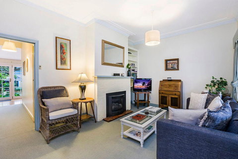 Edge17 Port Fairy Wharf - Accommodation Gladstone 0