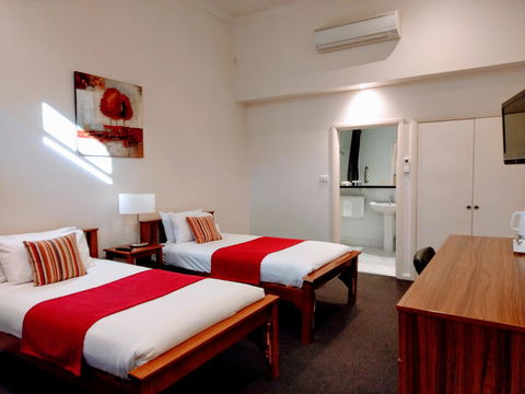 Ansonia On Lydiard - Accommodation Gladstone 22