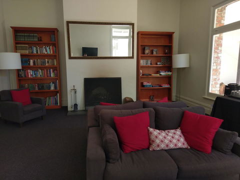 Ansonia On Lydiard - Accommodation Gladstone 38