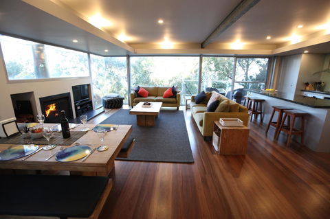 Lorne Luxury - Accommodation Gladstone 7