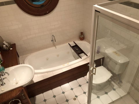 Lorelei Bed & Breakfast - Accommodation Gladstone 17