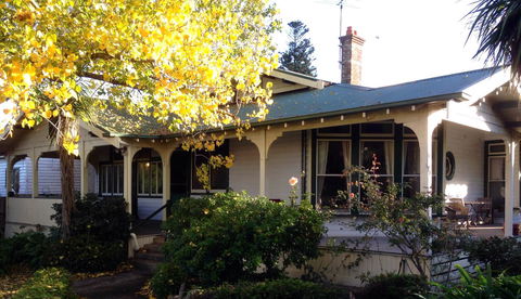 Lorelei Bed & Breakfast - Accommodation Gladstone 0
