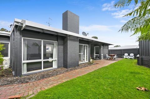 Mysa Anglesea Sleeps 7 WiFi SmartTV Cafes Shops - Accommodation Gladstone 5