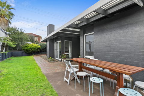 Mysa Anglesea Sleeps 7 WiFi SmartTV Cafes Shops - Accommodation Gladstone 13