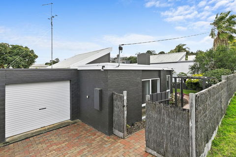 Mysa Anglesea Sleeps 7 WiFi SmartTV Cafes Shops - Accommodation Gladstone 14