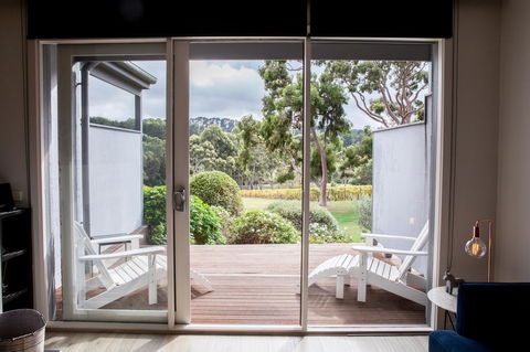Polperro Villas - Accommodation Gladstone 10