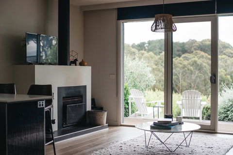 Polperro Villas - Accommodation Gladstone 11