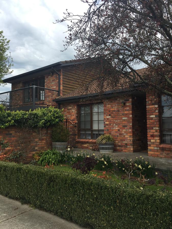 Eversley VIC Accommodation Gladstone