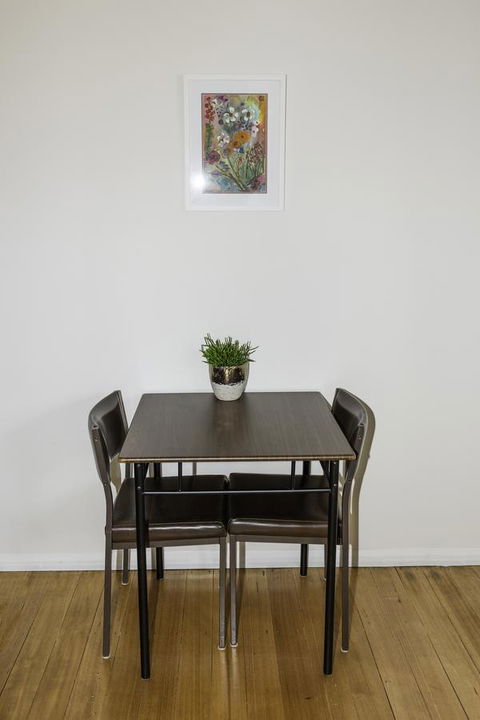 Bacchus Centro - Accommodation Gladstone 3