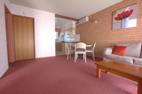 Blue Whale Motor Inn & Apartments - Accommodation Gladstone 30