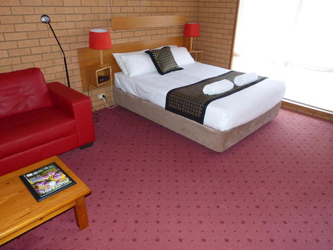 Blue Whale Motor Inn & Apartments - Accommodation Gladstone 26