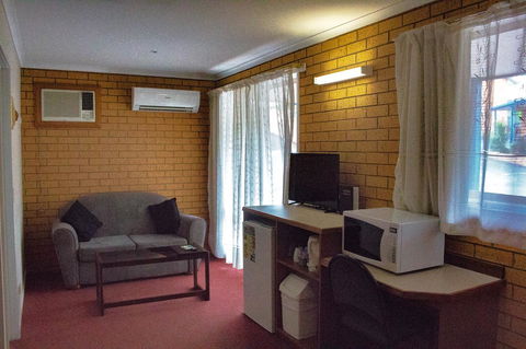 Blue Whale Motor Inn & Apartments - Accommodation Gladstone 5