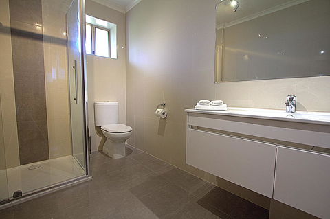 Blue Whale Motor Inn & Apartments - Accommodation Gladstone 32