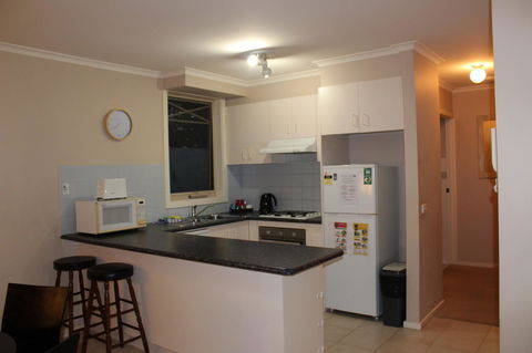 Australian Home Away @ Box Hill 2 Bedroom - Accommodation Gladstone 7
