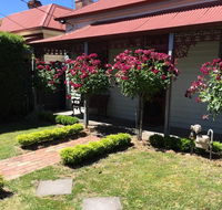 Airleigh-Rose Cottage - Accommodation Gladstone