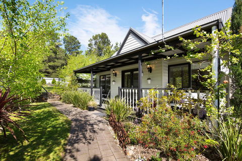 Cottage 4A - Accommodation Gladstone 5
