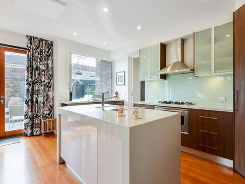 Boutique Stays - Maple On Kent - Accommodation Gladstone 4