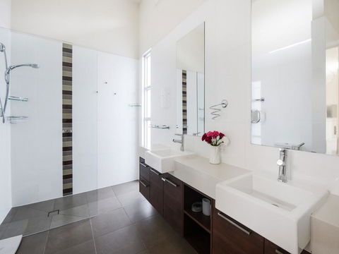 Boutique Stays - Maple On Kent - Accommodation Gladstone 12