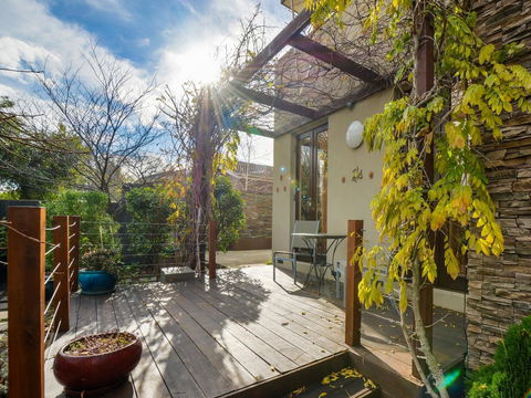 Boutique Stays - Maple On Kent - Accommodation Gladstone 24