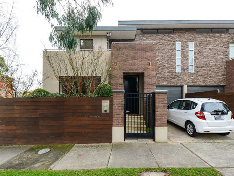 Boutique Stays - Maple On Kent - Accommodation Gladstone 25