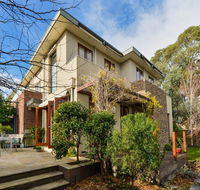 Boutique Stays - Maple On Kent Glen Iris Townhouse - Accommodation Gladstone