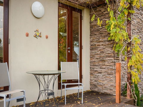 Boutique Stays - Maple On Kent - Accommodation Gladstone 23