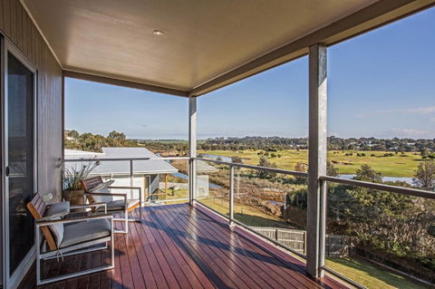 Saltwater Breeze Retreat - Accommodation Gladstone 26