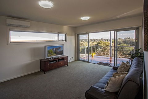 Saltwater Breeze Retreat - Accommodation Gladstone 22