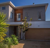 Saltwater Breeze Retreat - Accommodation Gladstone