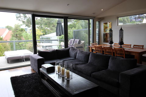 Lorne Holiday House - Accommodation Gladstone 1