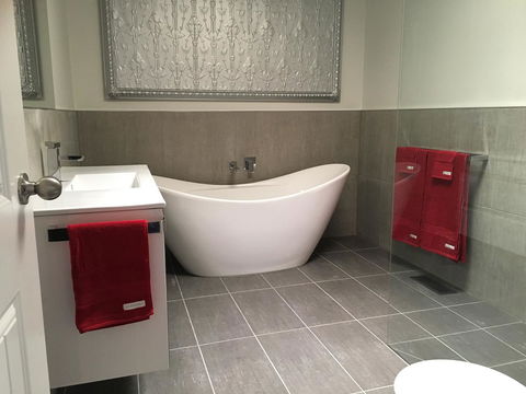 Silverwood House - Accommodation Gladstone 7