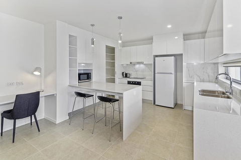 Aquarius Kawana - Accommodation Gladstone 25