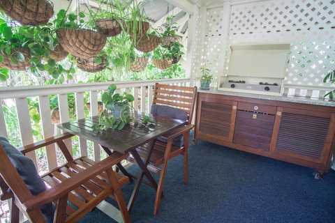 Debbie\'s Place - Accommodation Gladstone 32
